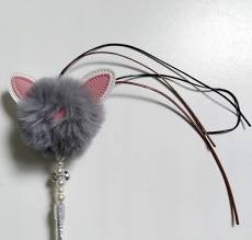 YARRO Wędka brokatowa z perełkami i puchatą buźką kota 30+11 cm